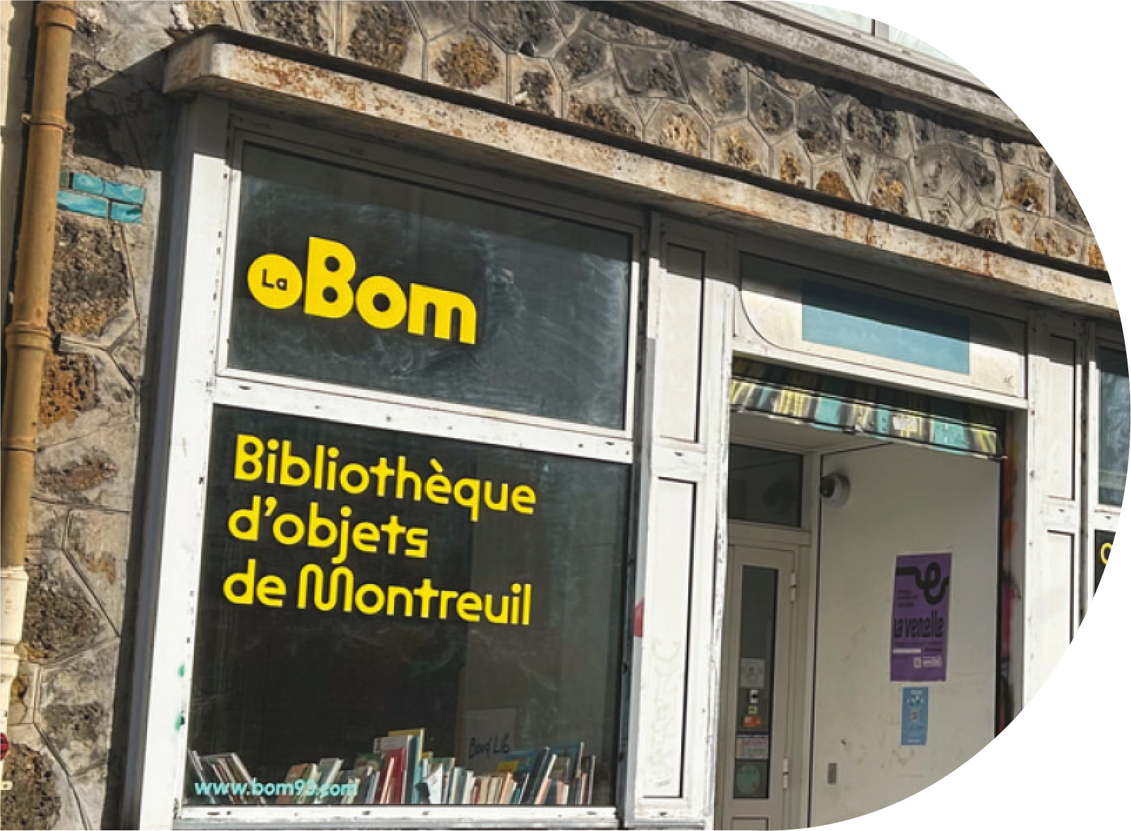Devanture du magasin eBom